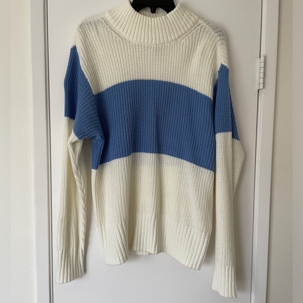 High neck sweater